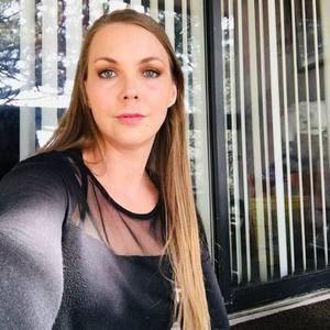 Meet your Posher, Janeal